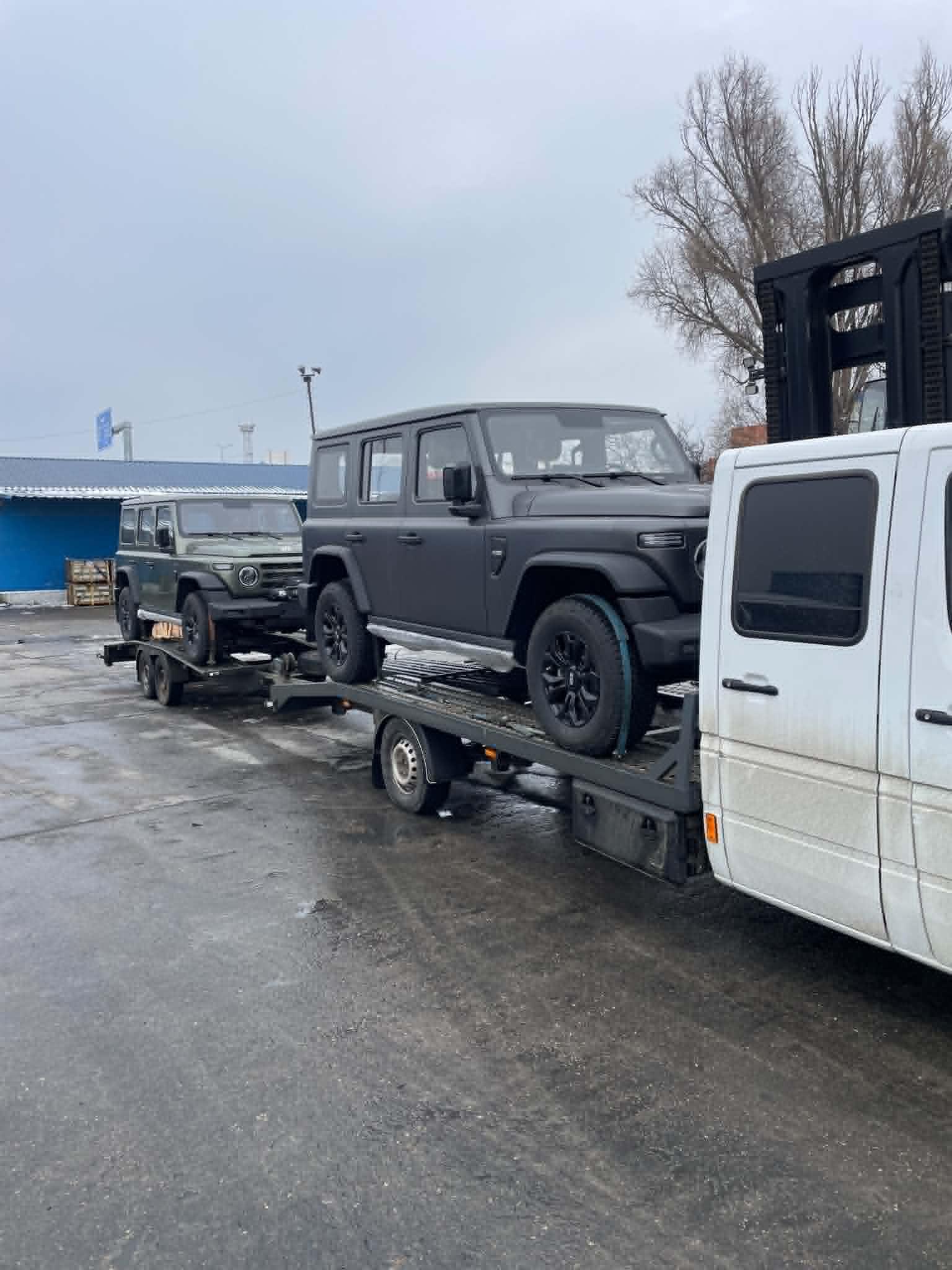 Transport auto pe platformă și remorcă în Moldova